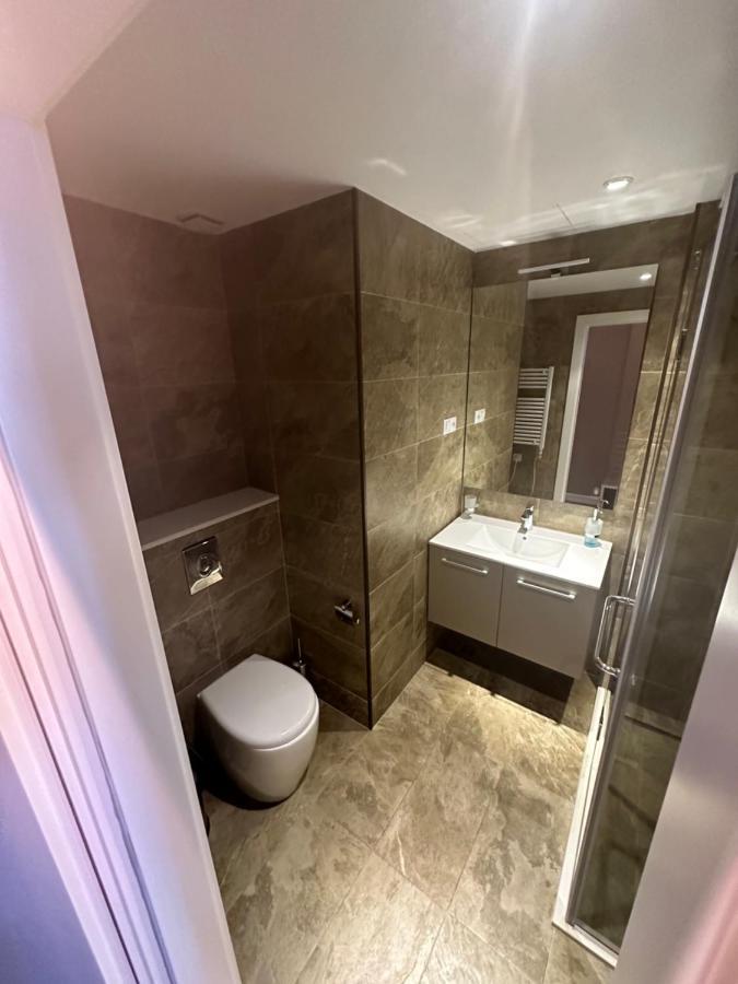 Alliance Palace Aparthotel By Marriott Batumi Eksteriør bilde